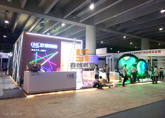 歐曼照明 展臺(tái)設(shè)計(jì)(圖3)